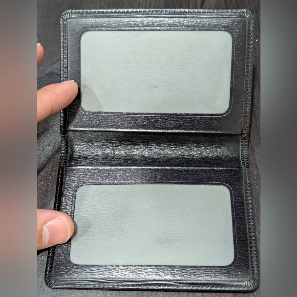Louis Vuitton Black Epi Leather 2 pocket Card holder - Picture 2 of 8